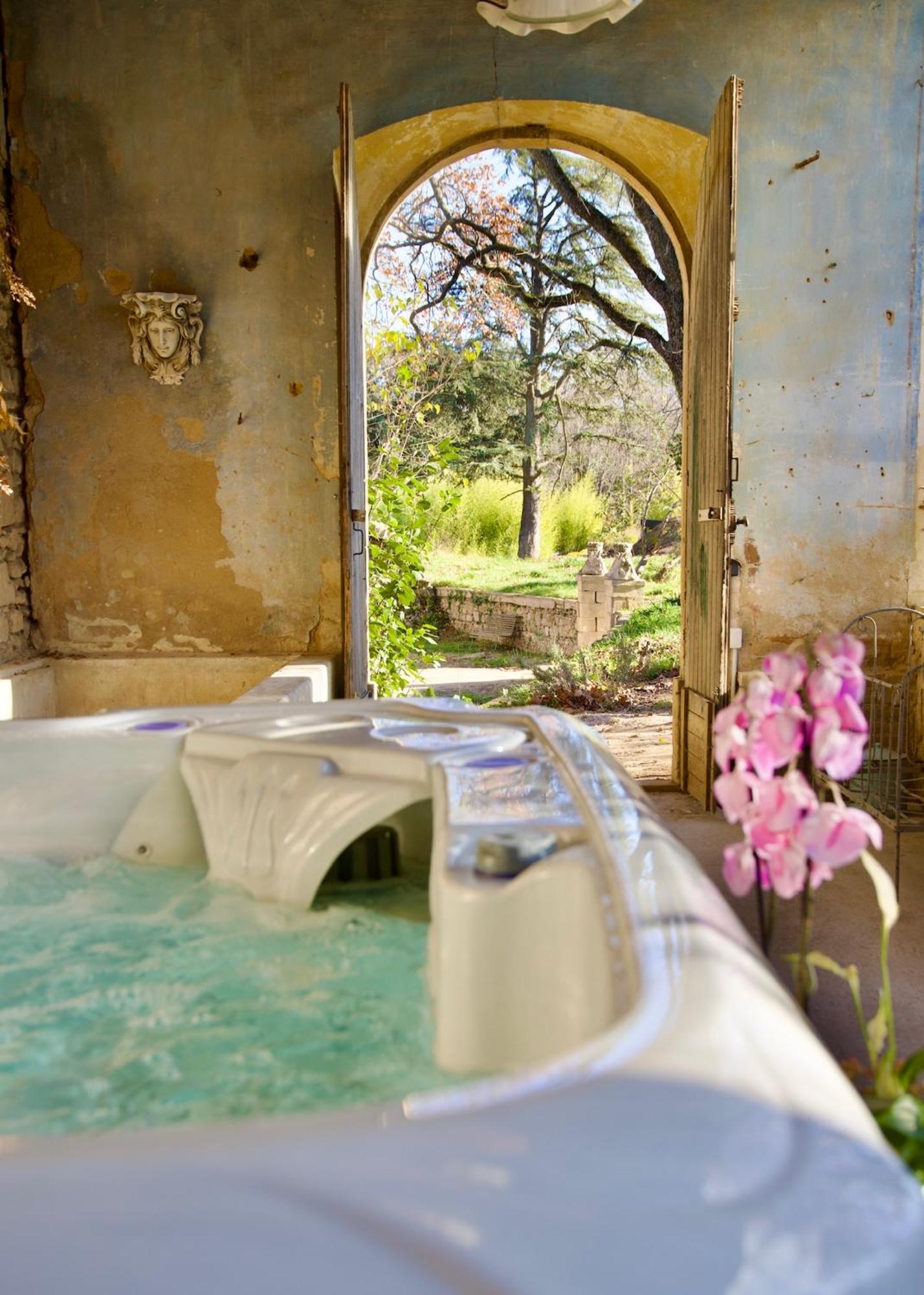 Chambres D'Hotes B&B - Chateau De Sienne Proche Avignon Orange Piscine Riviere Chusclan Bagian luar foto