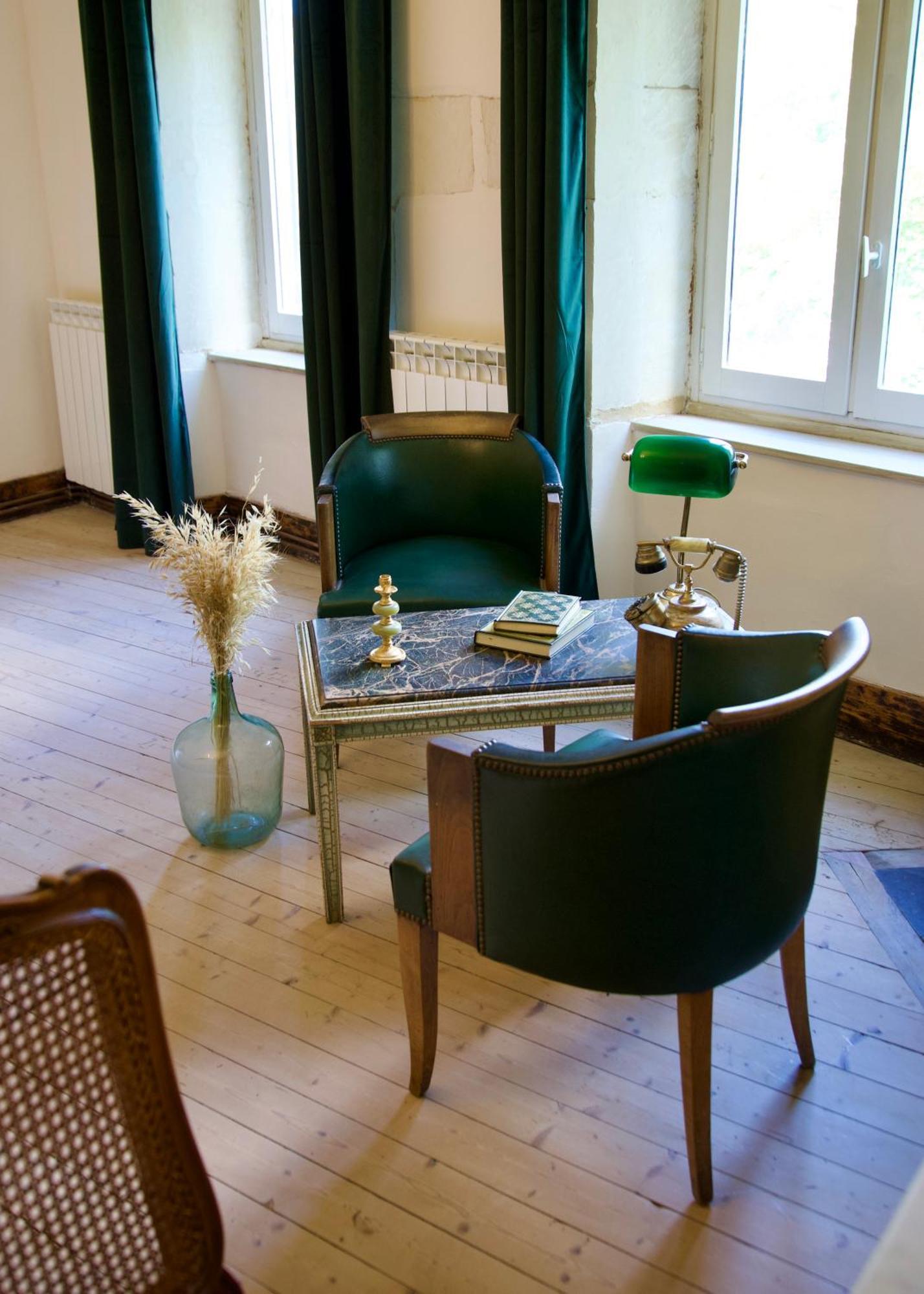 Chambres D'Hotes B&B - Chateau De Sienne Proche Avignon Orange Piscine Riviere Chusclan Bagian luar foto