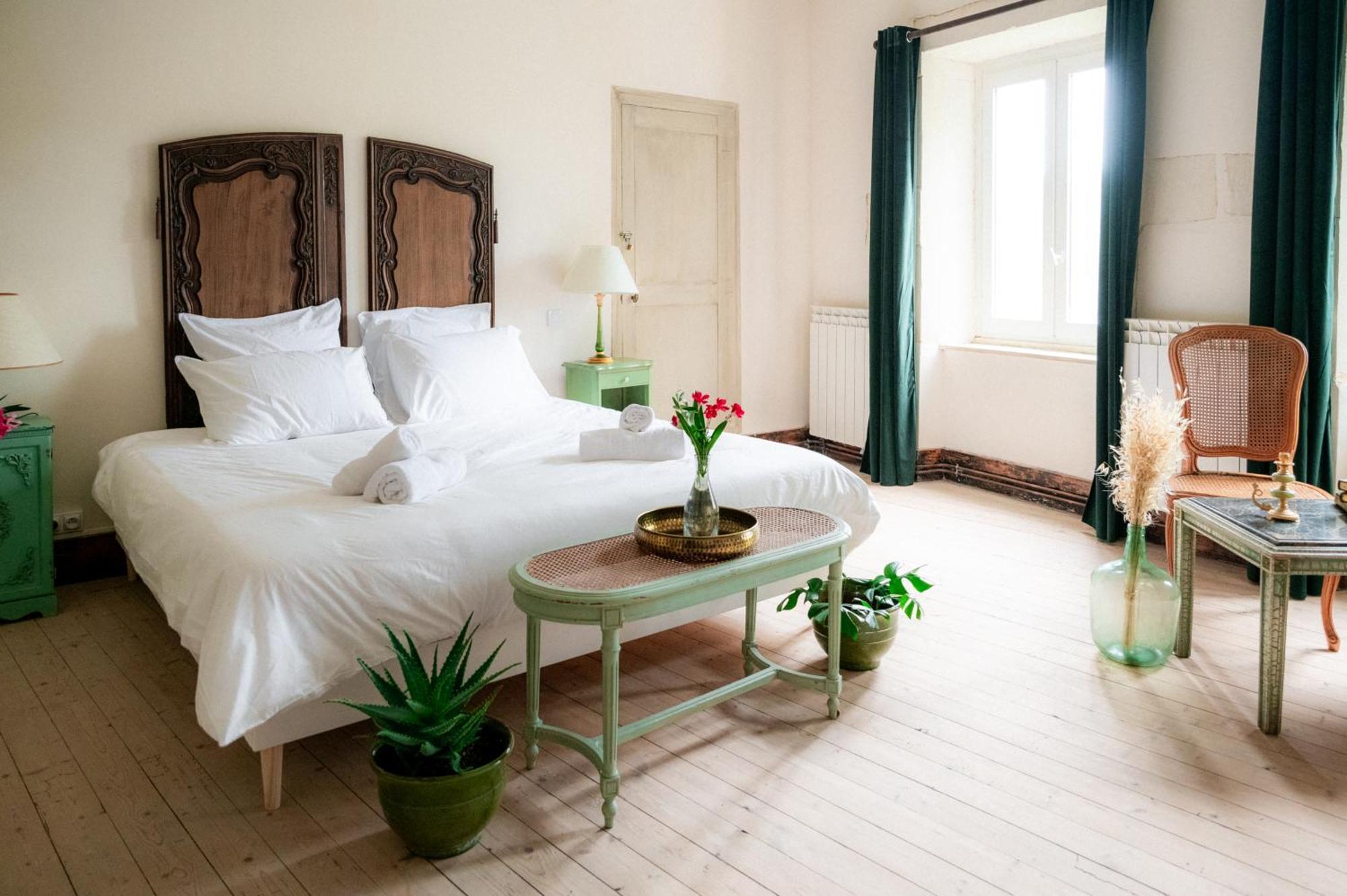Chambres D'Hotes B&B - Chateau De Sienne Proche Avignon Orange Piscine Riviere Chusclan Bagian luar foto