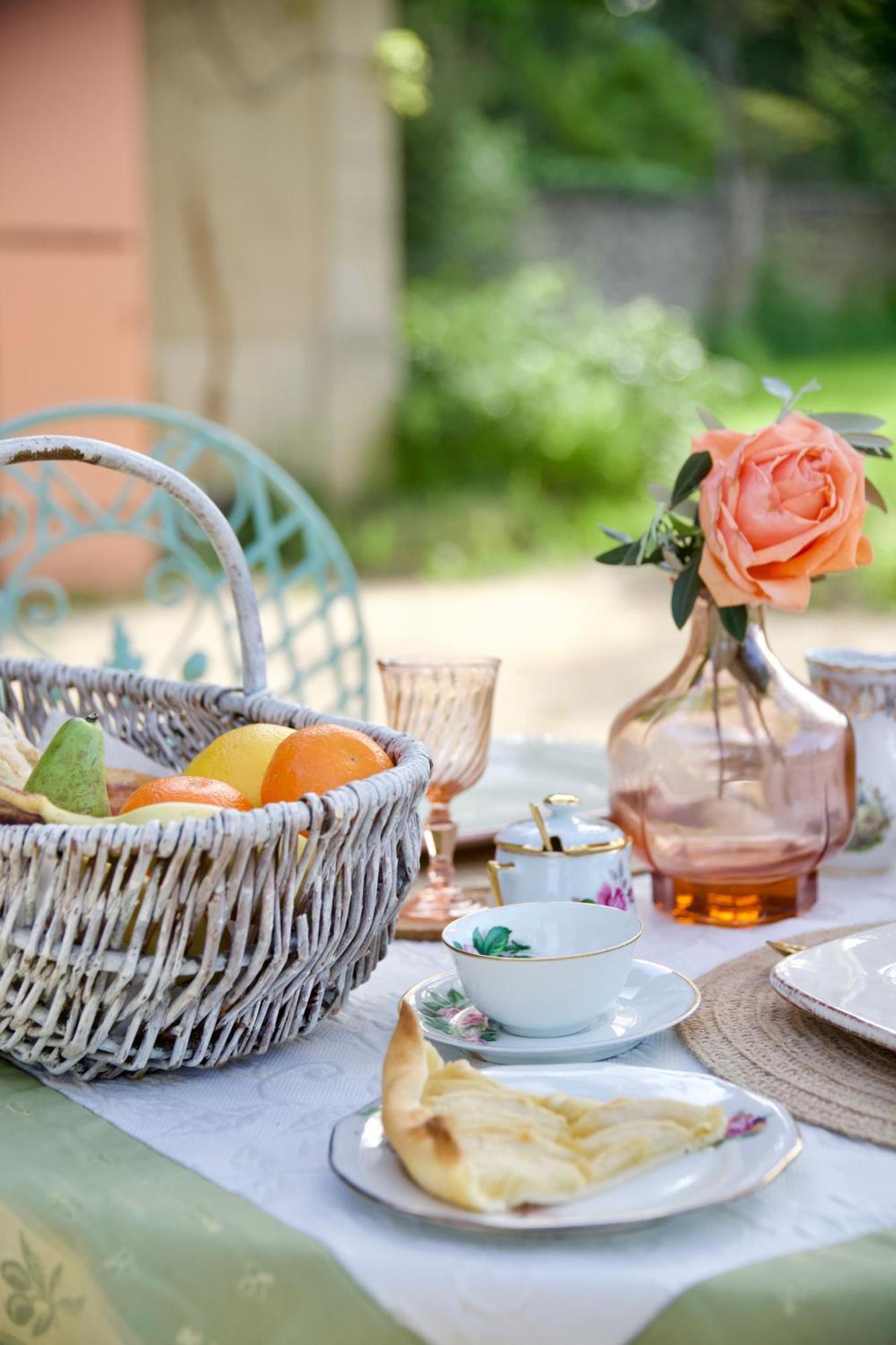 Chambres D'Hotes B&B - Chateau De Sienne Proche Avignon Orange Piscine Riviere Chusclan Bagian luar foto