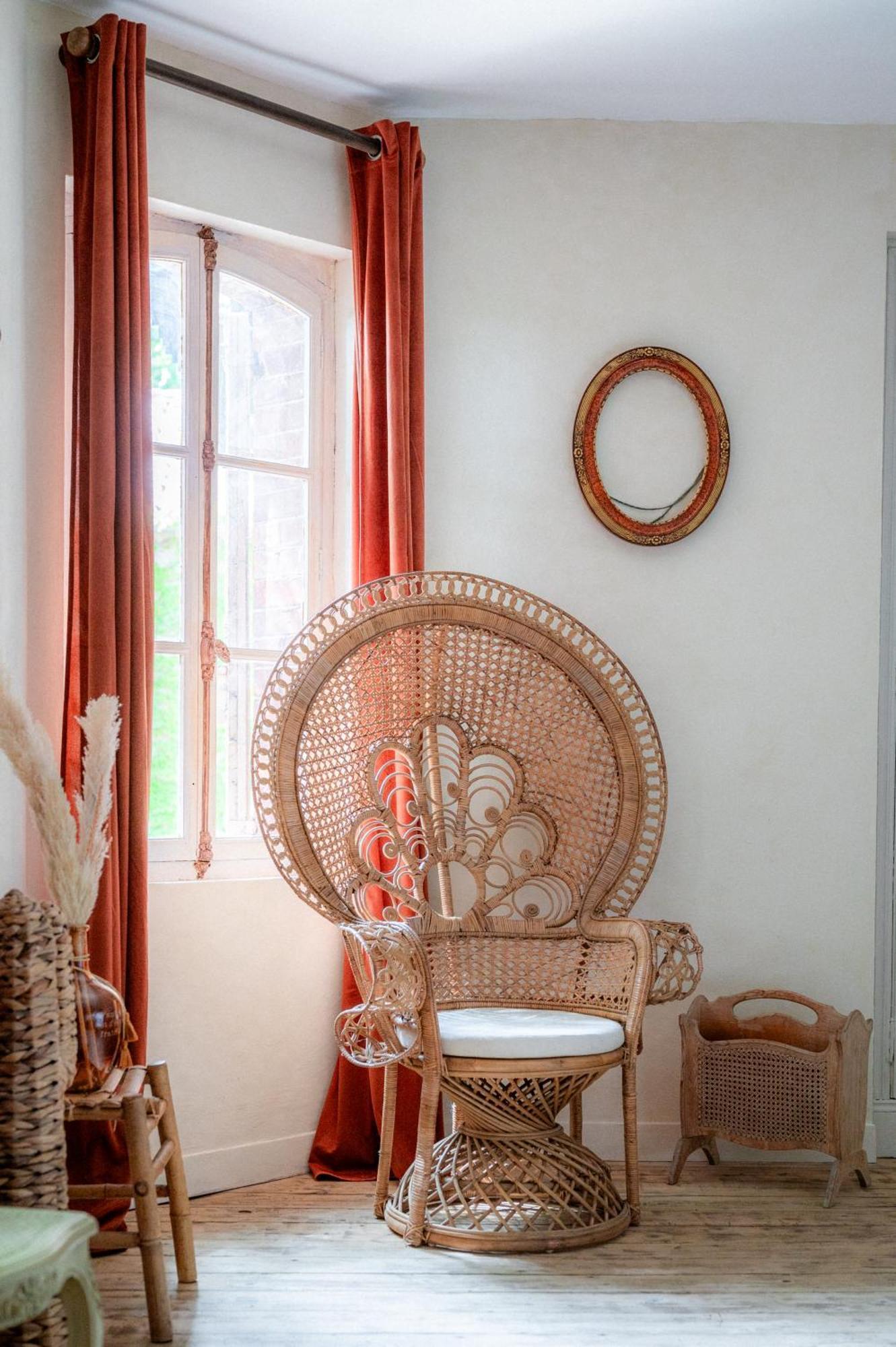 Chambres D'Hotes B&B - Chateau De Sienne Proche Avignon Orange Piscine Riviere Chusclan Bagian luar foto